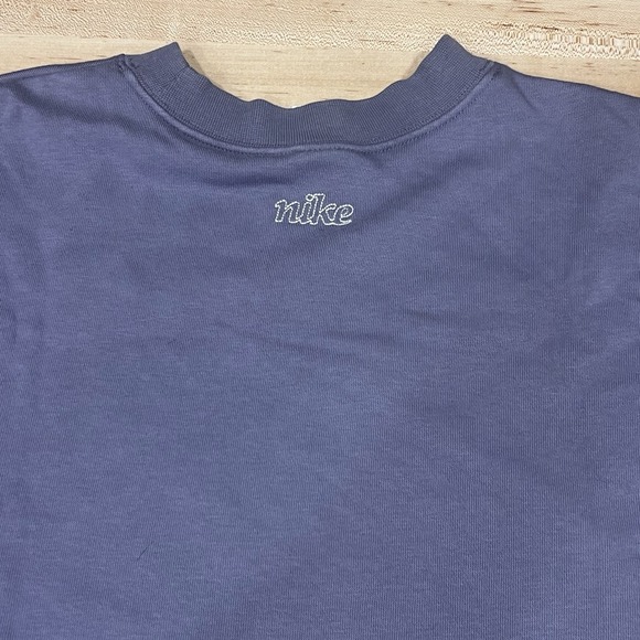 Nike Women's Dri-Fit Get Fit Cropped Graphic Crewneck Sweatshirt, Size Medium - Picture 9 of 9